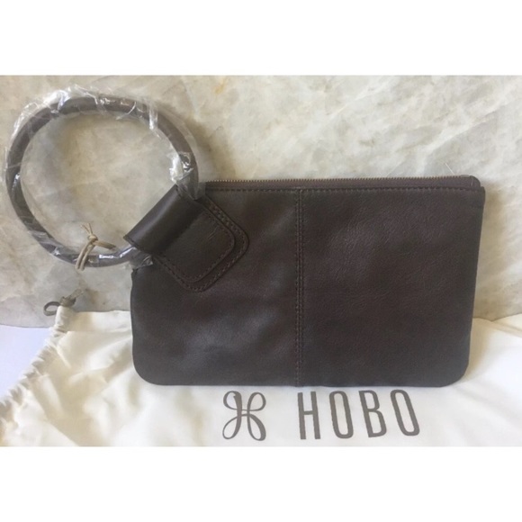 HOBO Handbags - NWT Hobo Sable Brown Leather Wristlet Clutch Bag